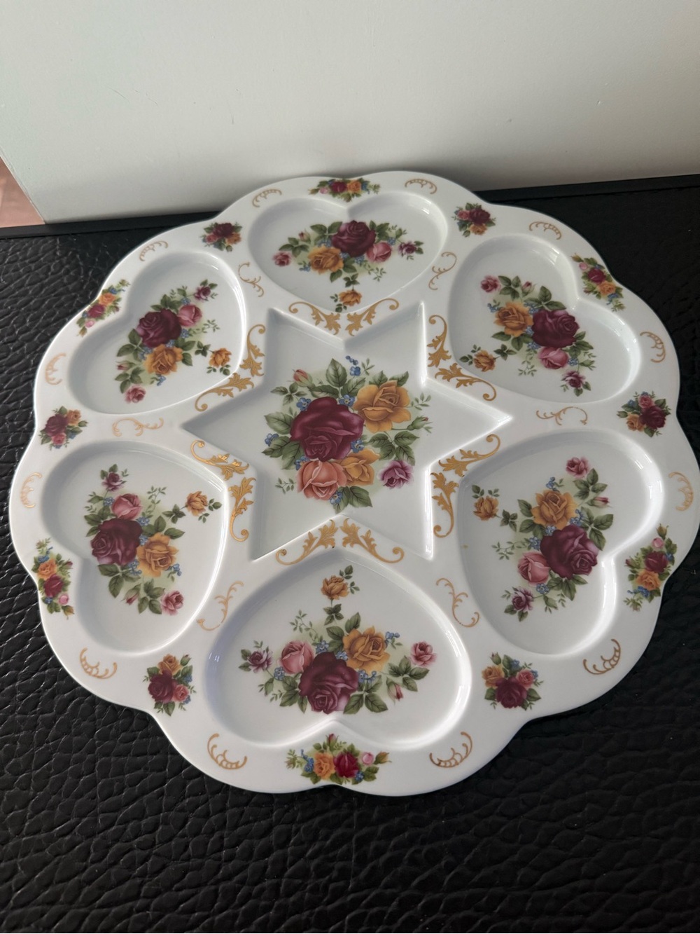 Nancy's Fancies Platter 113-2007 Floral Roses 
With 6 Harts & 1 Star 14"